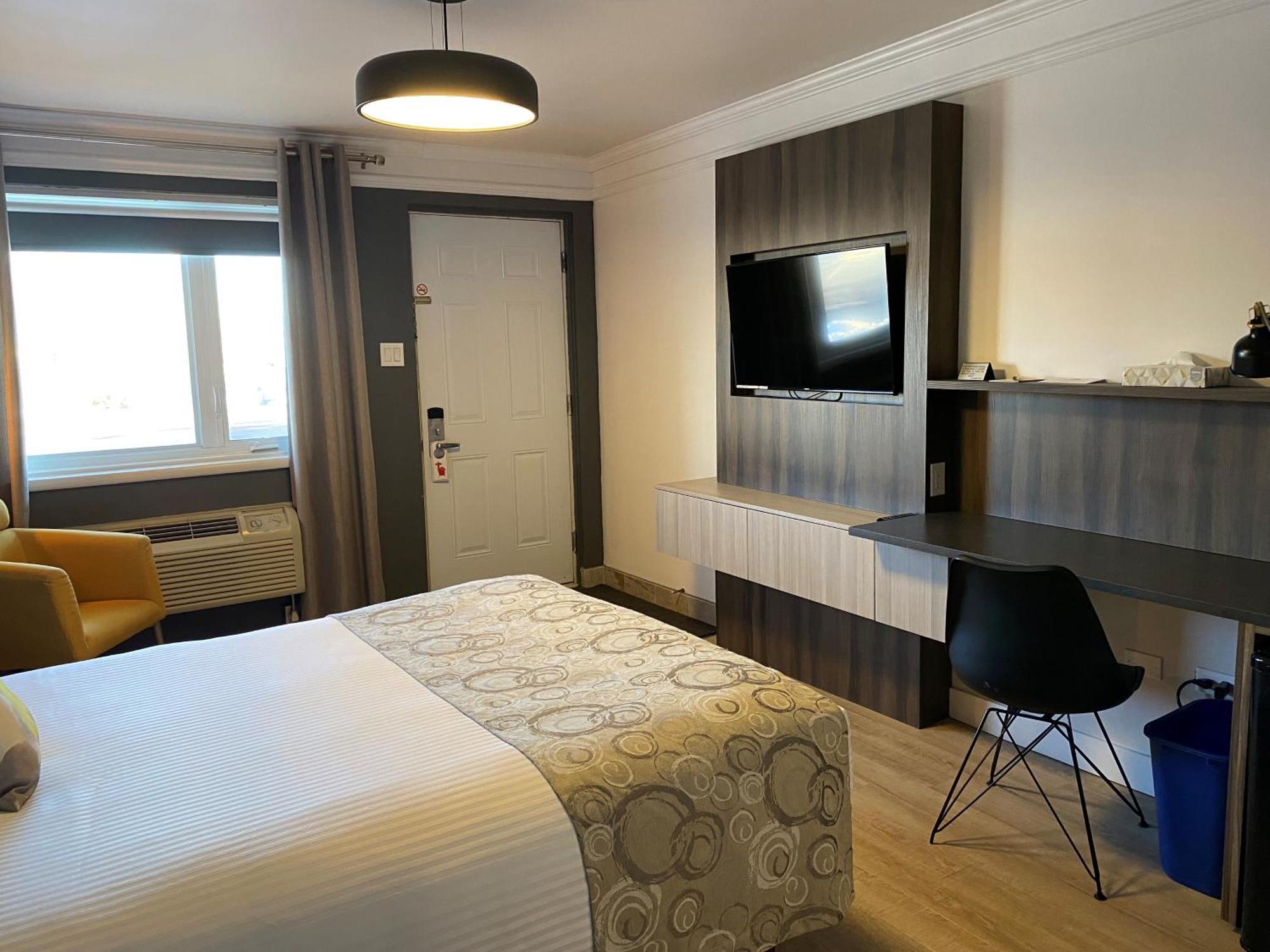 Hotel Centre-Ville Монманьи Экстерьер фото